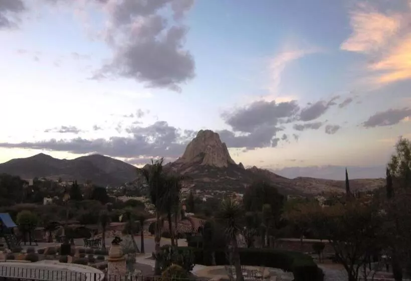 호텔 Parador Vernal