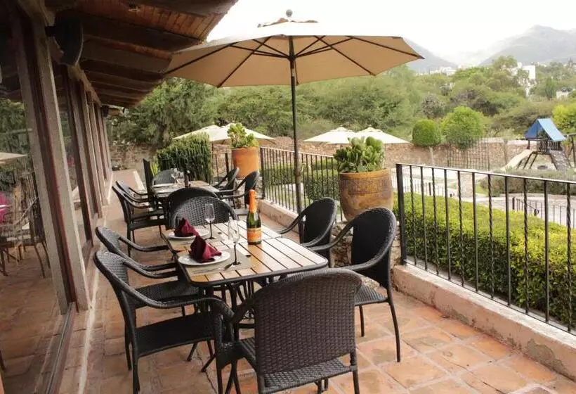 호텔 Parador Vernal