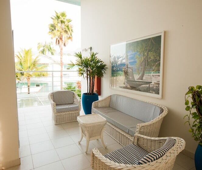 Отель Port Louis