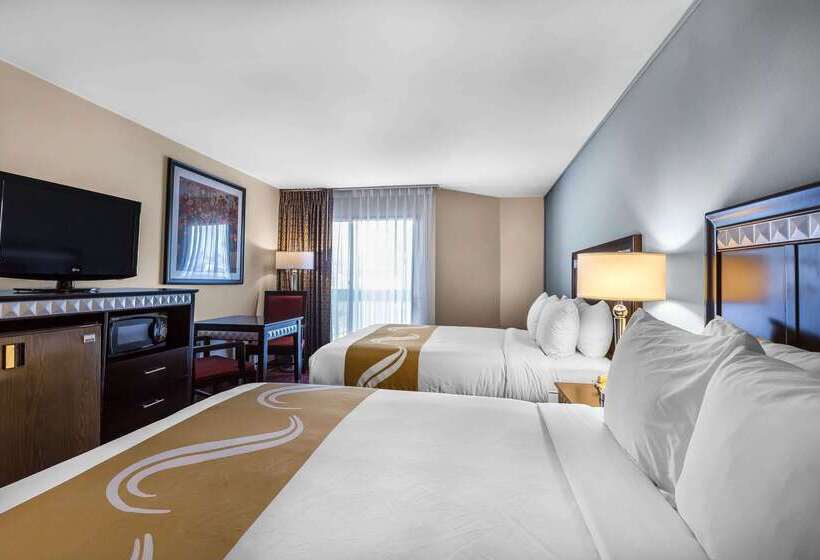 Отель Comfort Inn & Suites Irvine Spectrum