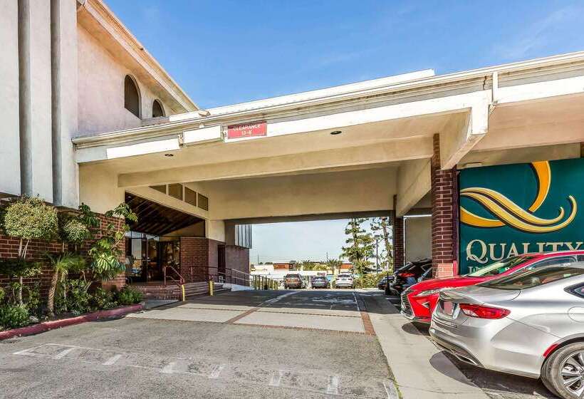 Отель Comfort Inn & Suites Irvine Spectrum