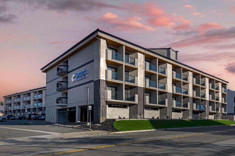 Отель Comfort Inn & Suites Irvine Spectrum