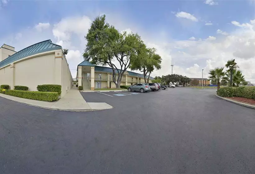 酒店 Budget Lodge Fort Sam