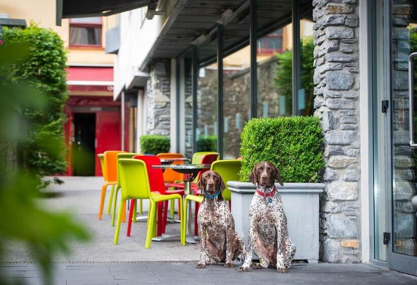 בית מלון כפרי The Ross