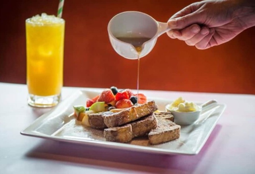 בית מלון כפרי The Ross