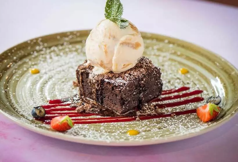 בית מלון כפרי The Ross