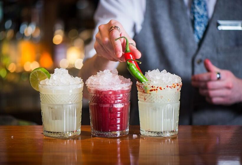 בית מלון כפרי The Ross