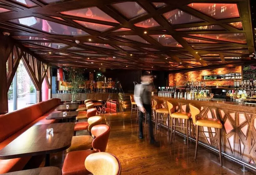 בית מלון כפרי The Ross