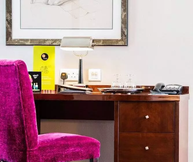 בית מלון כפרי The Ross