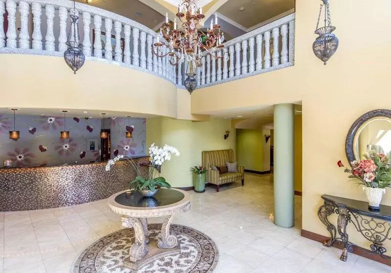 Отель Villa Montes