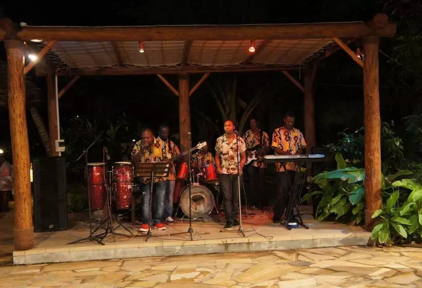 منتجع Jaz Adonia