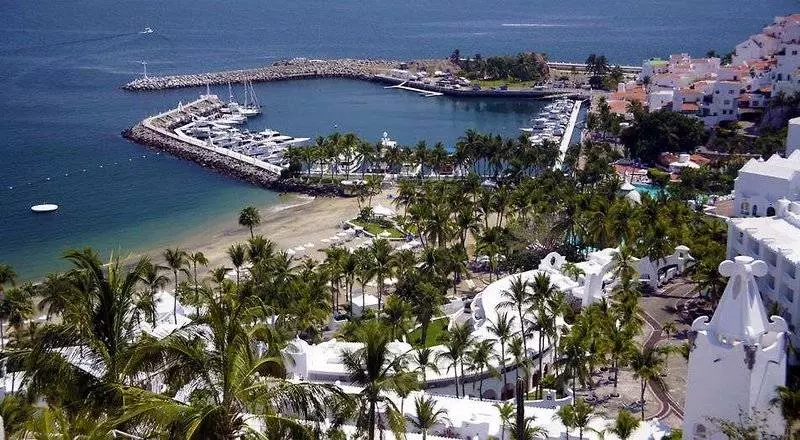 Курорт Las Hadas By Brisas