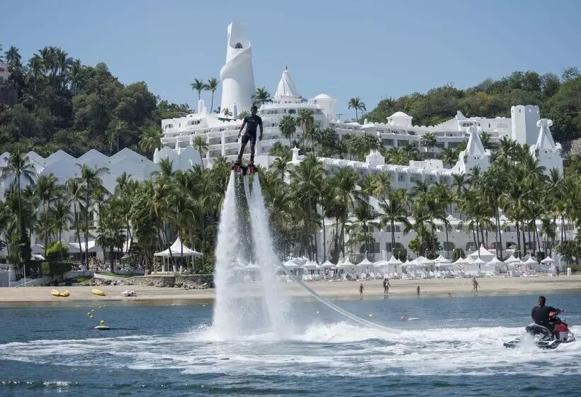 Курорт Las Hadas By Brisas