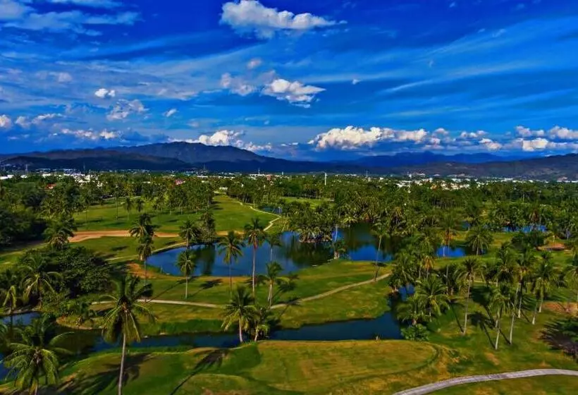 Курорт Las Hadas By Brisas