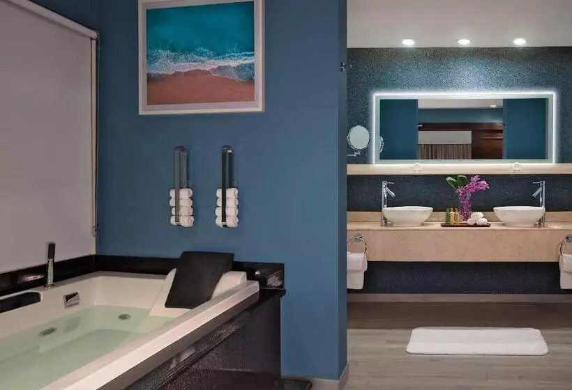 Resort Otel Secrets St. James