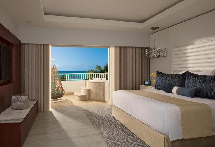 استراحتگاه Secrets St. James