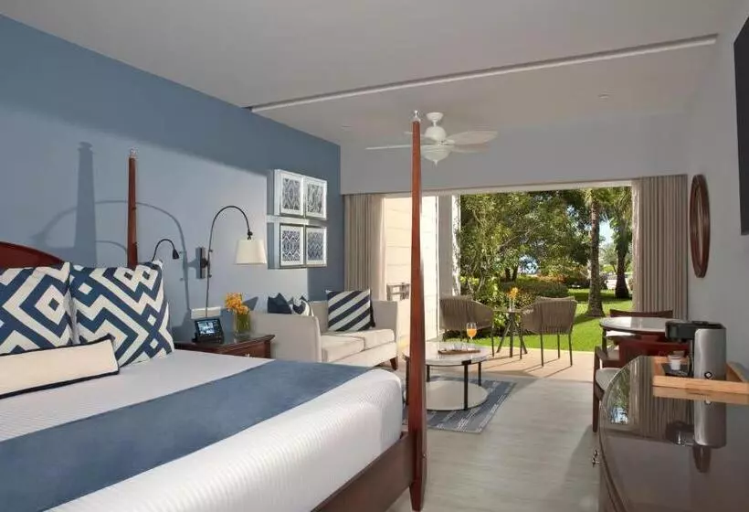 Resort Otel Secrets St. James