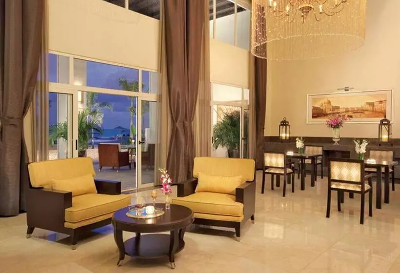 Resort Otel Secrets St. James