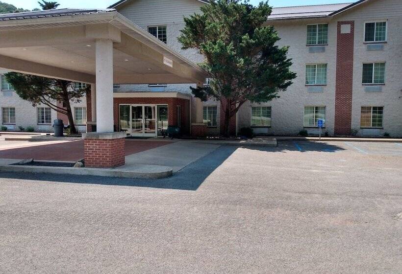 בית מלון כפרי The Glenville Inn