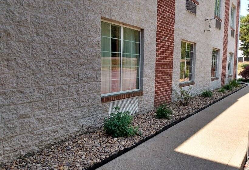 בית מלון כפרי The Glenville Inn