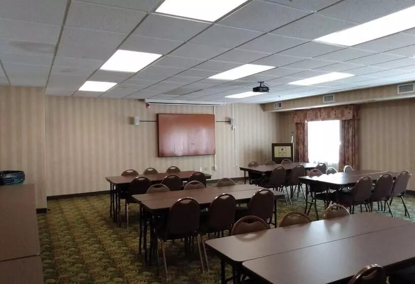 ホテル The Glenville Inn