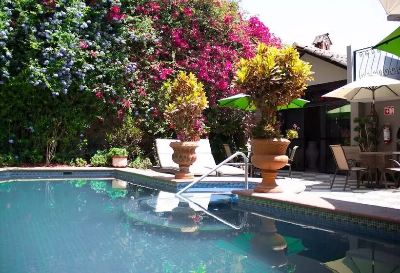 Aamiaismajoitus (B&B) Casa Del Sol Inn