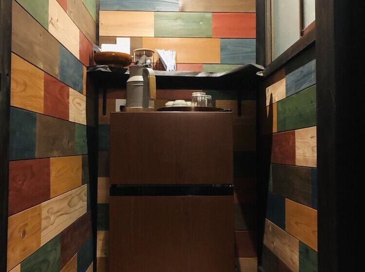 Guesthouse Voketto Hostel