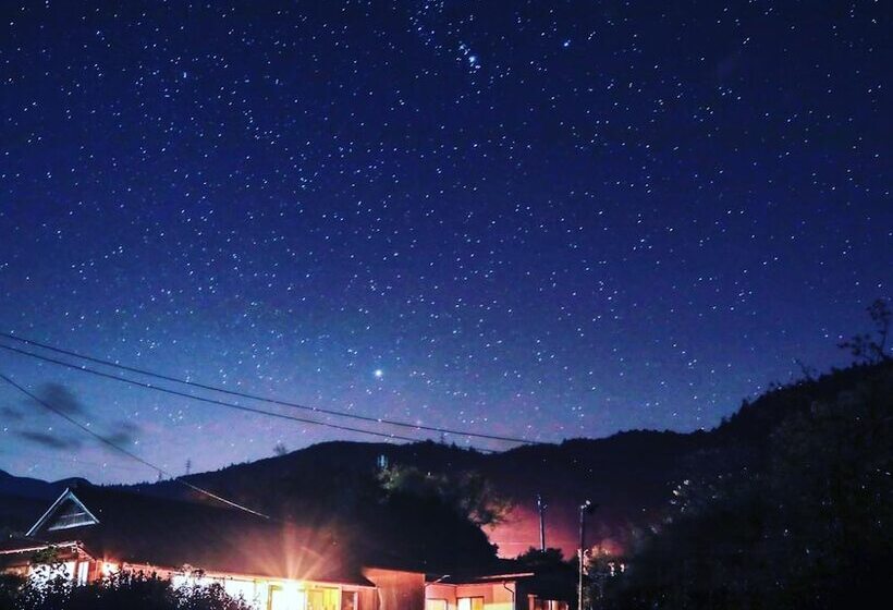 Guesthouse Voketto Hostel