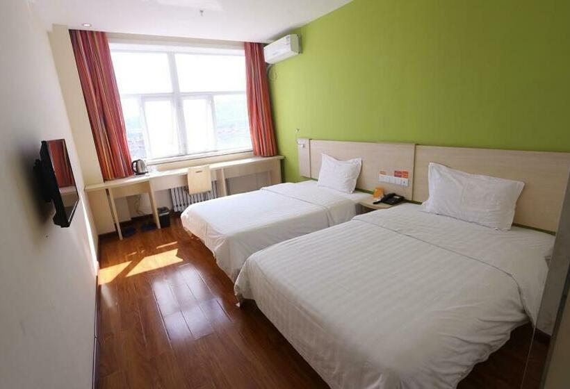 בית מלון כפרי 7days Inn Zhangjiakou Ming De North Road
