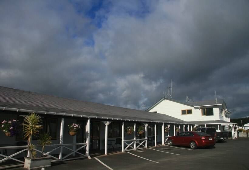 Accommodation At Te Puna Motel