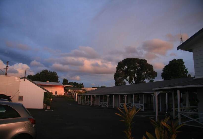Accommodation At Te Puna Motel