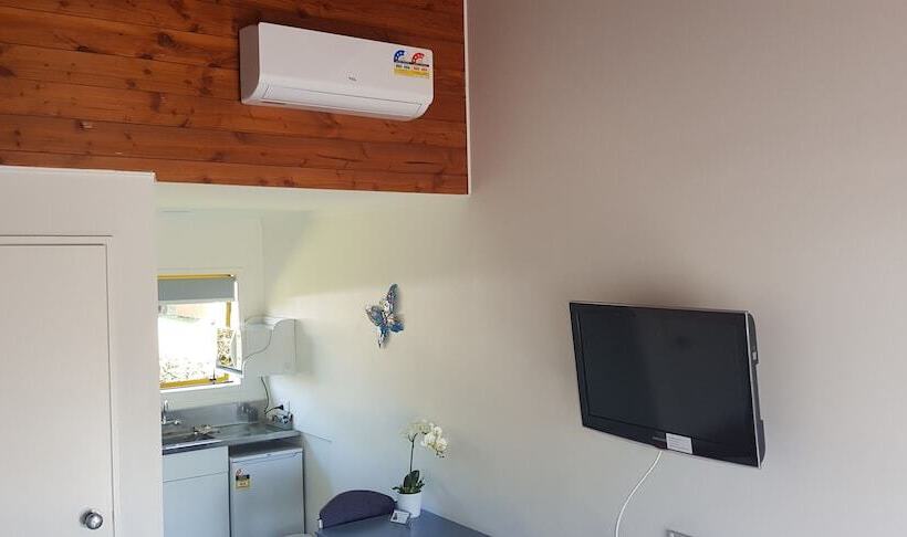 Accommodation At Te Puna Motel