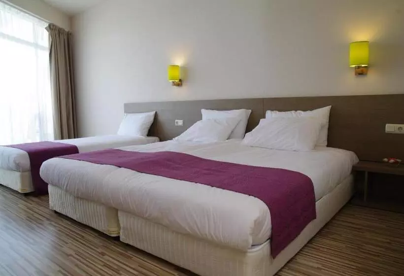 Aqua Nevis Hotel & Aqua Park   All Inclusive