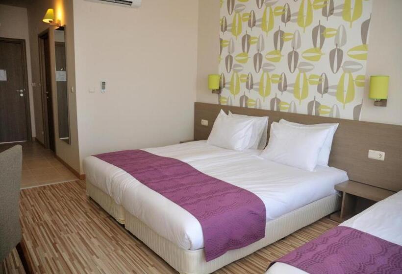 Aqua Nevis Hotel & Aqua Park All Inclusive