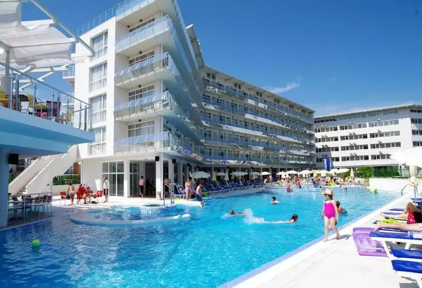 Aqua Nevis Hotel & Aqua Park   All Inclusive