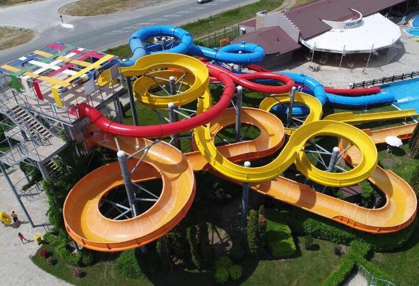 Aqua Nevis Hotel & Aqua Park   All Inclusive