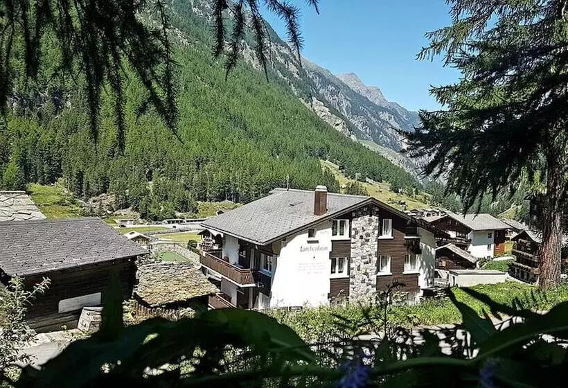 هتل Holiday House Lärchenheim