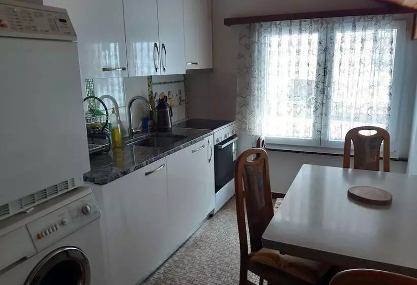 هتل Holiday House Lärchenheim