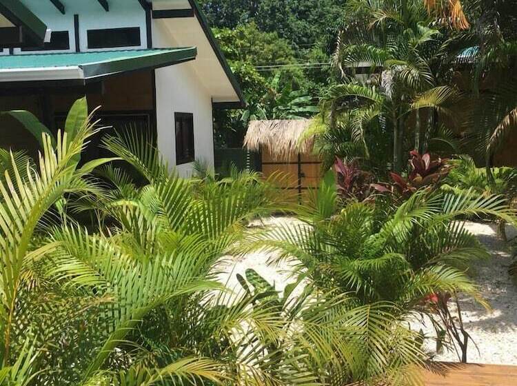 هتل Santeria Lodge