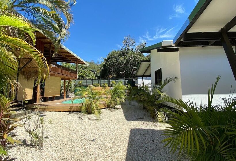 هتل Santeria Lodge