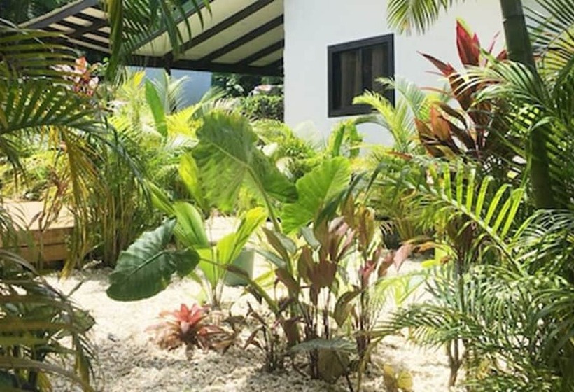 هتل Santeria Lodge