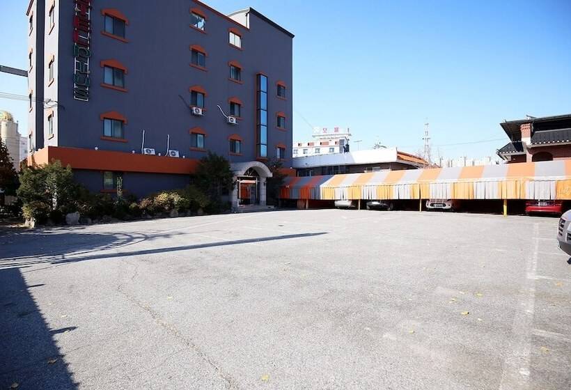 Motel Chungju Plus