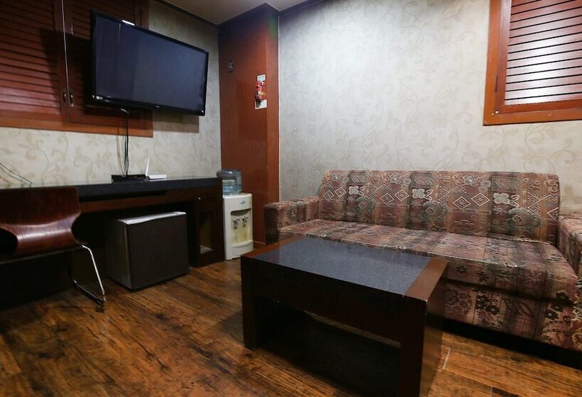 Motel Chungju Plus