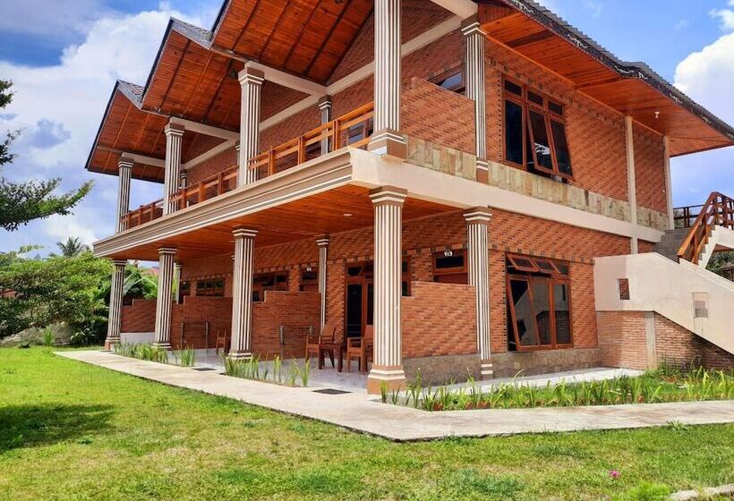 פנסיון Juma Cottages