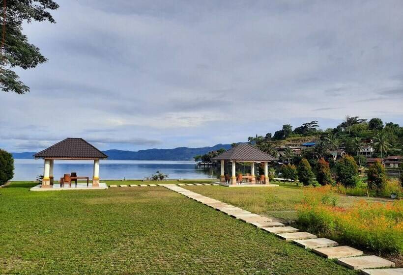 פנסיון Juma Cottages