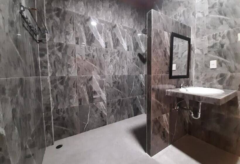 פנסיון Juma Cottages