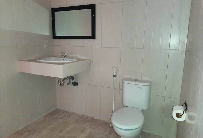 פנסיון Juma Cottages