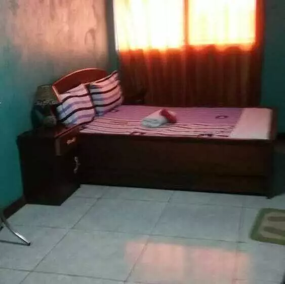 پانسیون Ktc Guest House