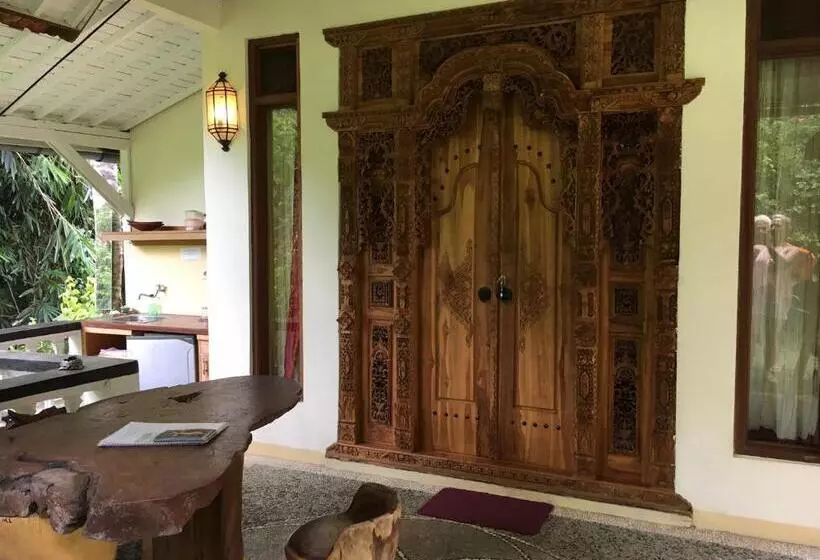 ペンション White Lotus Oasis