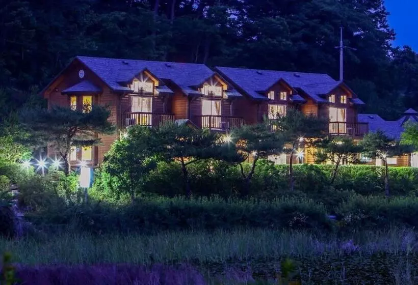 Taean Sky Lake Pension